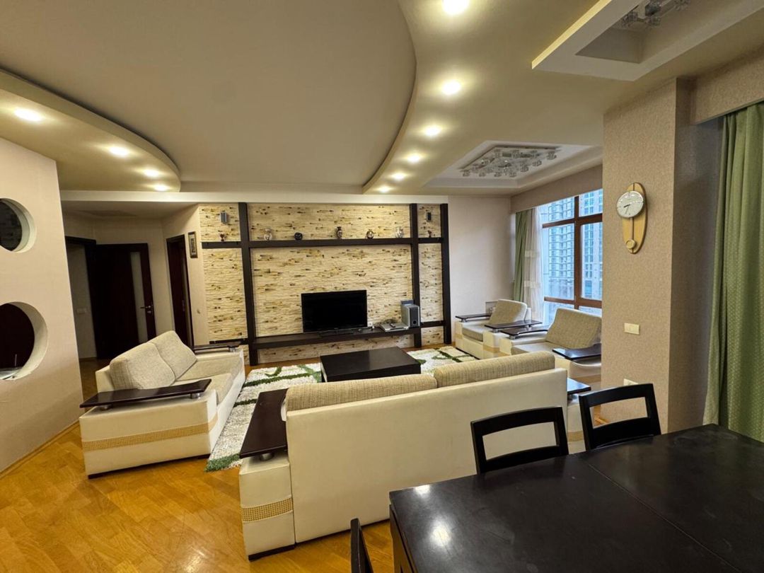 İcarəyə verilir 3 otaqlı yeni tikili 150 m² — Mənzil, Bakı (3)