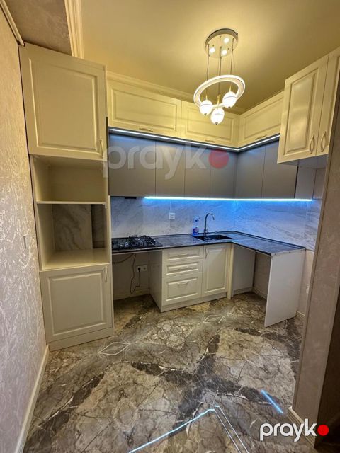 2-otaqlı yeni tikili, 8-ci mkr., 65 m² — Bakı