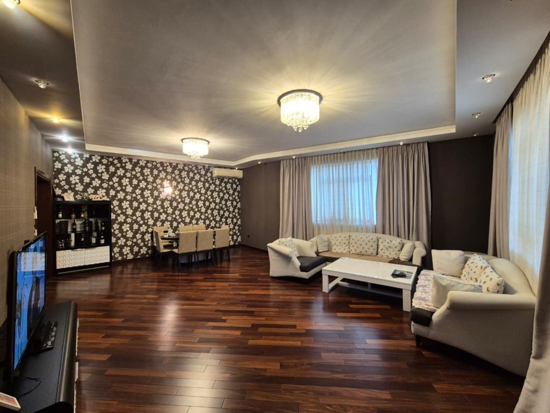 Satılır 4 otaqlı yeni tikili 190 m² — Mənzil, Bakı (3)