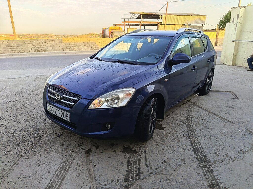 Kia Ceed SW, 1.4 L, 2009 il, 279 600 km — Avtomobillər, Bakı (9)