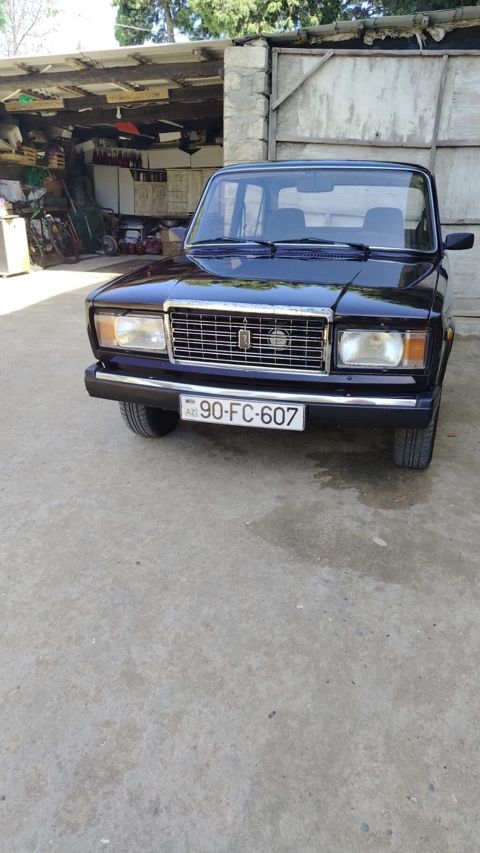 VAZ Lada 2107 sedan Ünvan Mərdəkan. - Kuzov: 4 qapılı sedan, tünd — Bakı