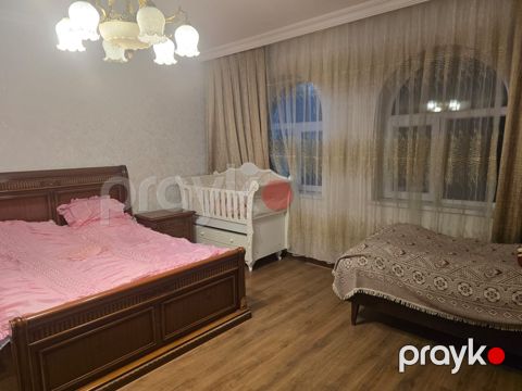 İcarəyə verilir 4 otaqlı yeni tikili 200 m²