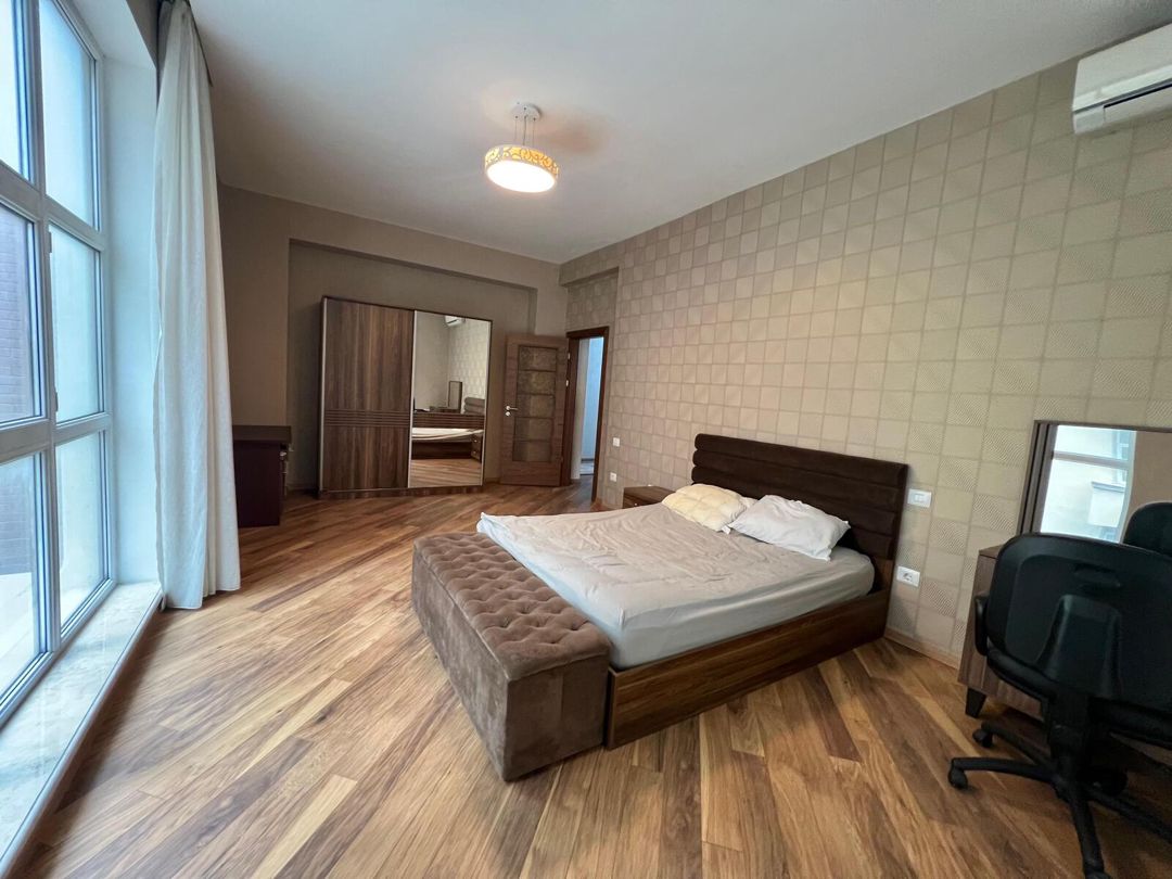 Satılır 4 otaqlı yeni tikili 190 m² — Mənzil, Bakı (8)