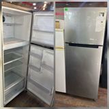 İki qapılı məişət soyuducusu (üst hissə dondurucu, alt hissə soyuducu) — Soyuducu Paltaryuyan televizor vitrinlerin satış mərkəzi — Refrigerators