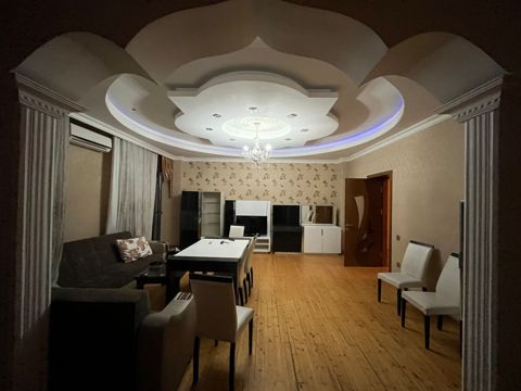 İcarəyə verilir 3 otaqlı yeni tikili 130 m² — Bakı