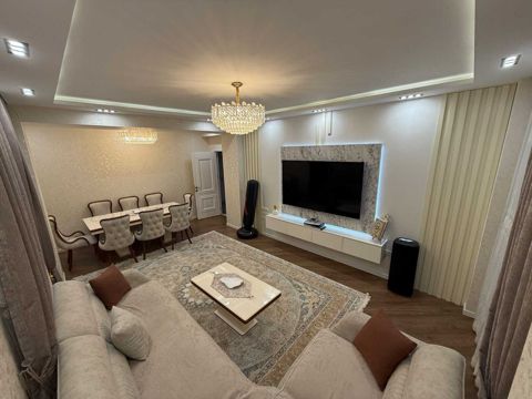 İcarəyə verilir 4 otaqlı yeni tikili 130 m² — Bakı