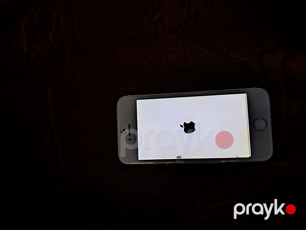 IPhone 5s, Gümüşü, Barmaq izi — Apple iPhone, Sumqayıt (2)