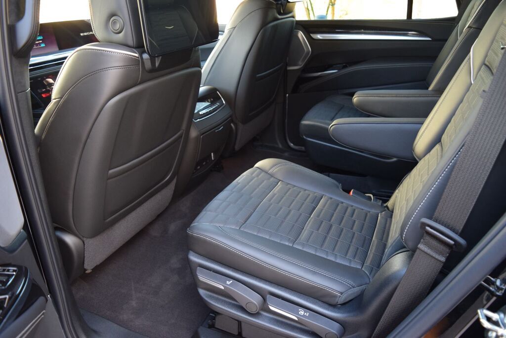 Cadillac Escalade, 6.2 L, 2026 il, yeni — Avtomobillər (12)