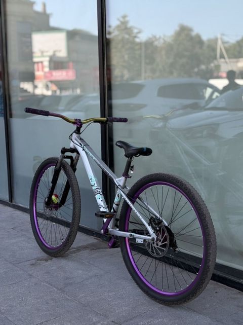 Velonun uzerinde arxa mt200 sram 203mm rotur ile rul xamilyon — Digah