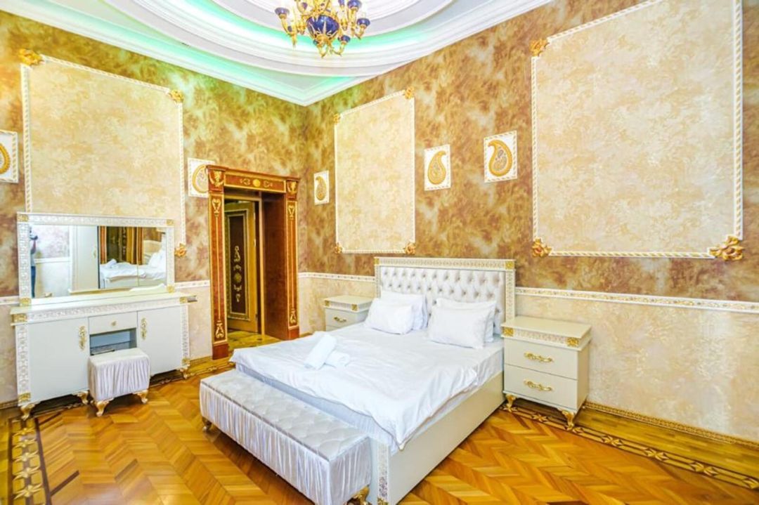 İcarəyə verilir 5 otaqlı köhnə tikili 220 m² — Mənzil, Bakı (8)