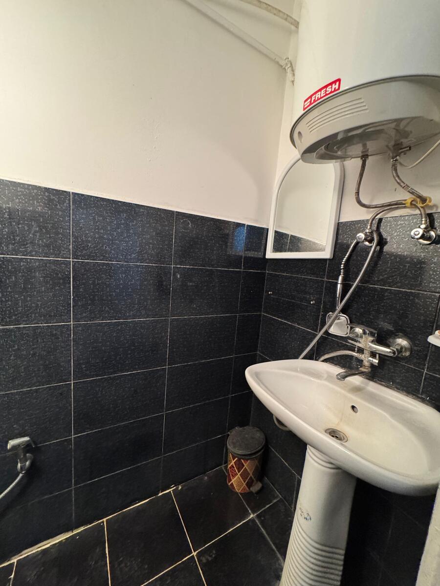 Satılır 2 otaqlı köhnə tikili 40 m² — Mənzil, Bakı (7)