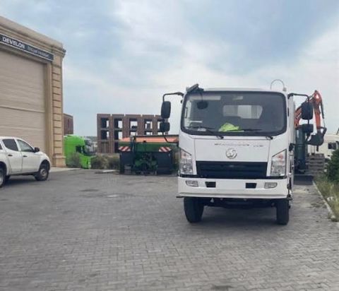 Shacman X9 Zibil tankeri 6+1 m³ — Bakı