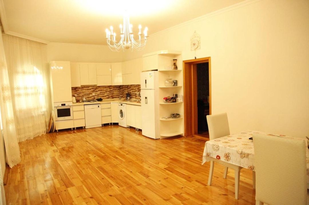 Satılır 4 otaqlı həyət evi/bağ evi 162 m² — Ev, villa, Bakı (10)