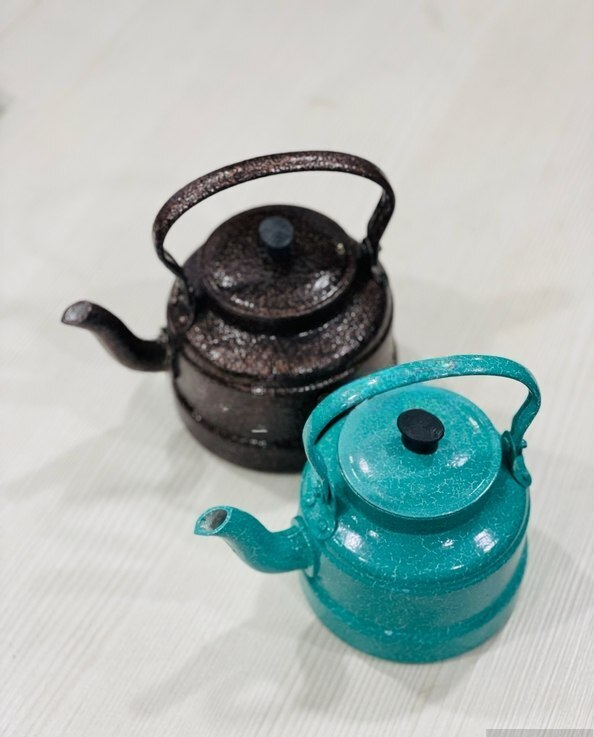 Çaydan piknik üçün — Çaynikler və qəhvə qabları, Bakı (3)