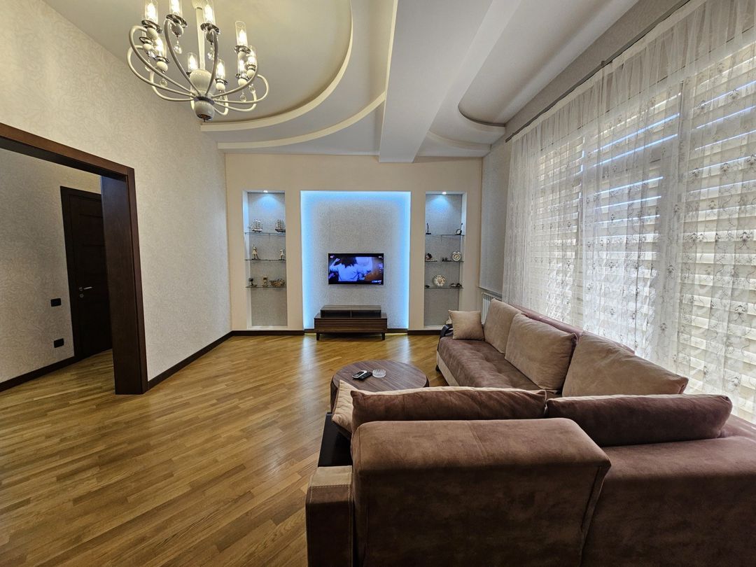 İcarəyə verilir 3 otaqlı yeni tikili 125 m² — Mənzil, Bakı (4)
