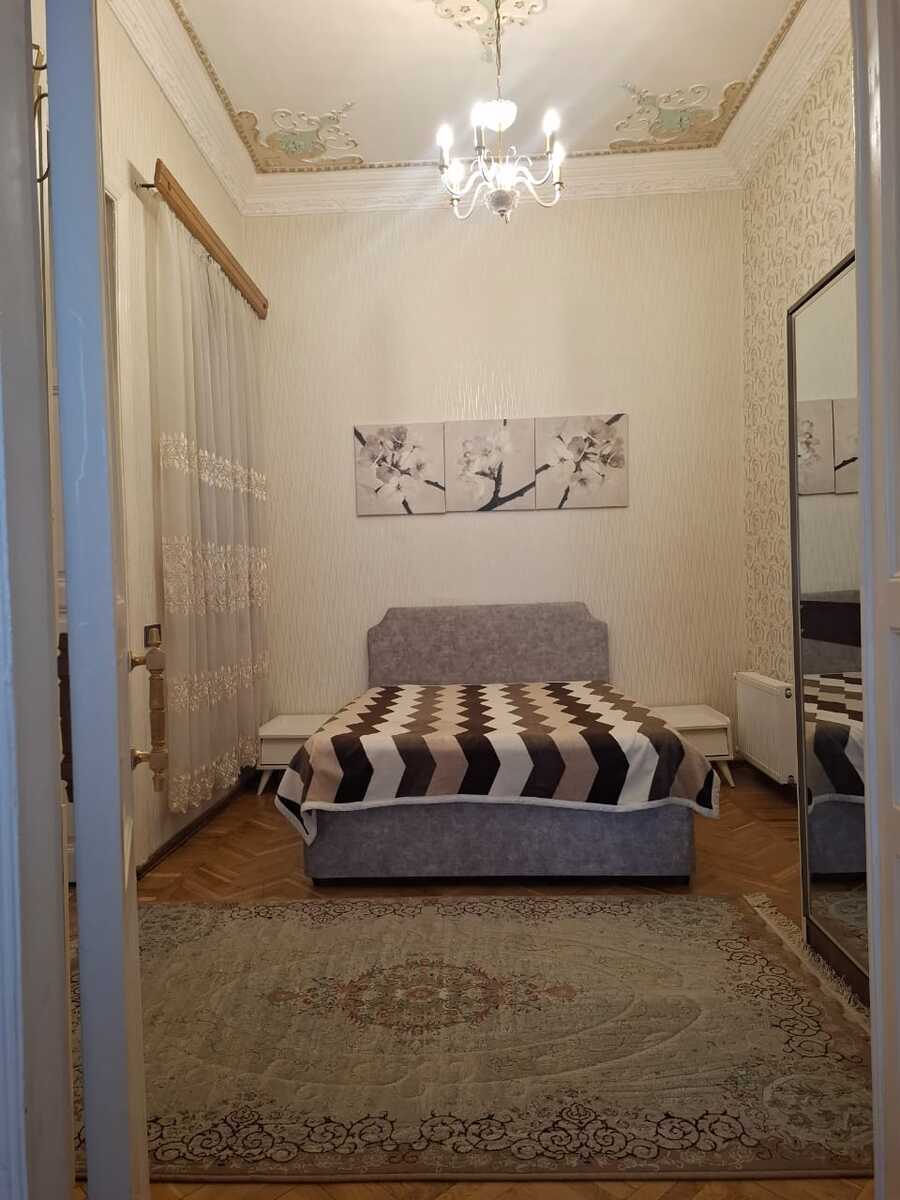 İcarəyə verilir 3 otaqlı köhnə tikili 120 m² — Mənzil, Bakı (9)