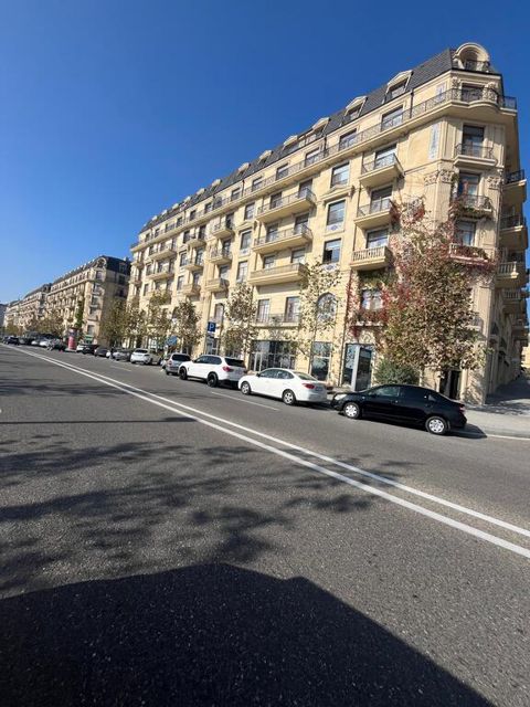 Satılır obyekt 441 m² — Bakı