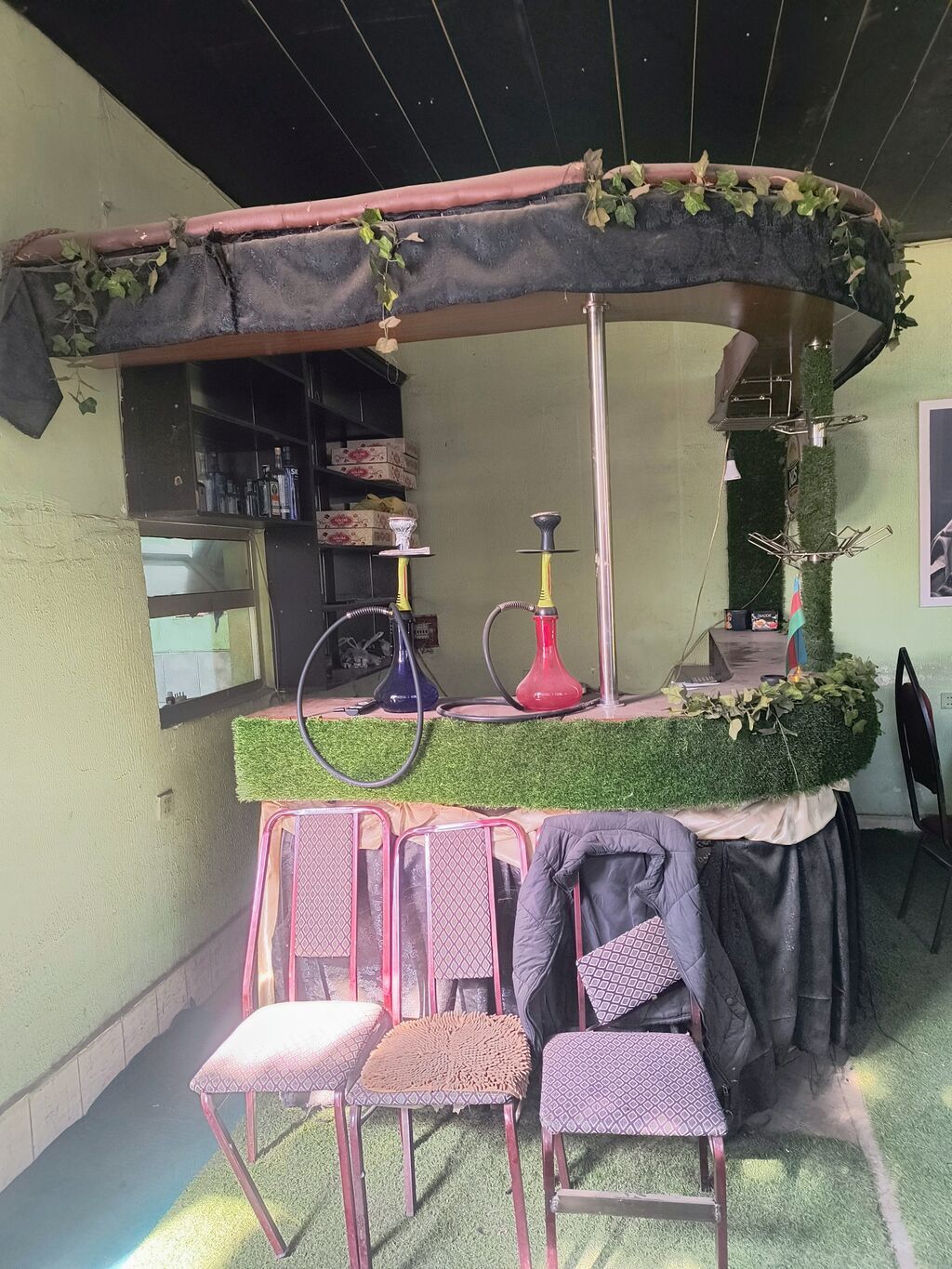 Kafe/bar üçün köşə tipli minibar stendi və rəflər dəsti — Hazır konstruksiyalar, Gəncə (5)