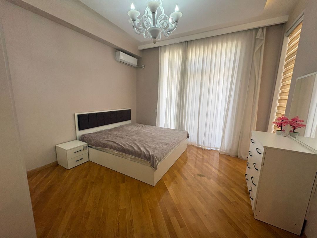 4-otaqlı yeni tikili kirayə verilir, 28 May m., 210 m² — Mənzil, Bakı (12)