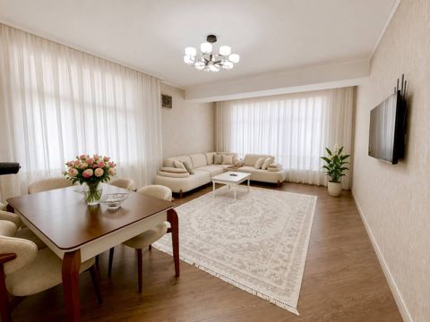 Satılır 3 otaqlı yeni tikili 120 m² — Bakı
