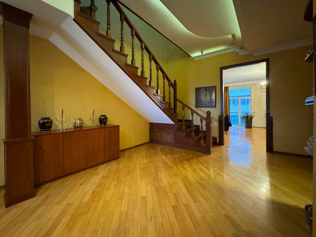 Satılır 5 otaqlı yeni tikili 200 m² — Mənzil, Bakı (7)
