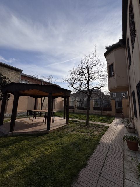 Satılır 7 otaqlı həyət evi/bağ evi 300 m² — Bakı