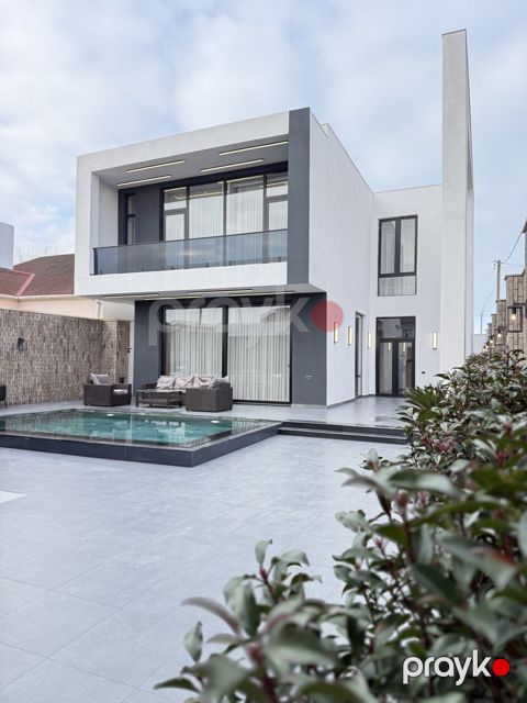 Satılır 4 otaqlı həyət evi/bağ evi 250 m²