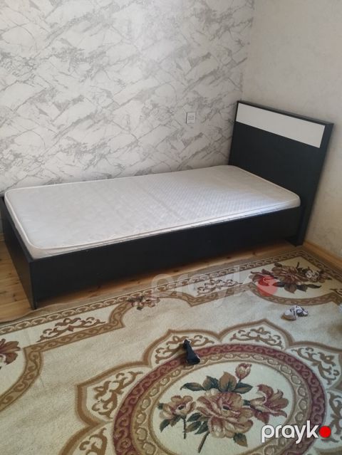 Tək nəfərlik çarpayı və döşək dəsti - Ölçü: təxmini 90x190 sm (tək — Digah