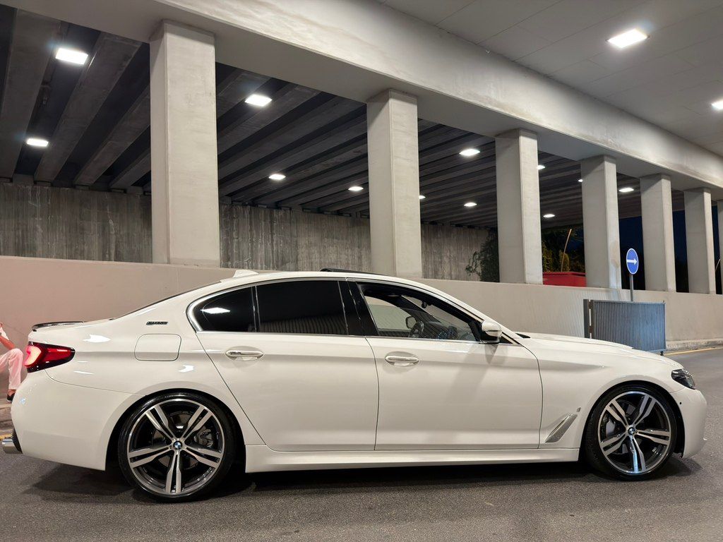 BMW 530e, 2.0 L, 12 kWh, 2018 il, 94 400 km — Avtomobillər, Bakı (5)
