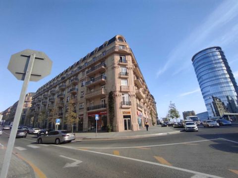 Satılır 1 otaqlı yeni tikili 60 m² — Bakı