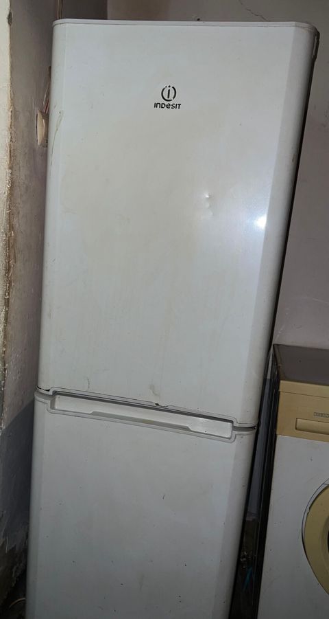 Yeni 2 qapılı Indesit Soyuducu Satılır, rəng - Ağ — Bakı