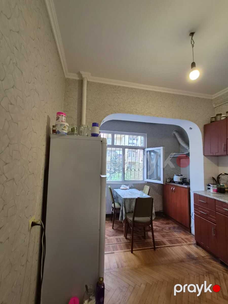 Satılır 4 otaqlı köhnə tikili 100 m² — Mənzil, Bakı (12)