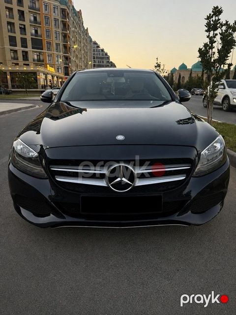 Mercedes C 300, 2.0 L, 2015 il, 122 000 km