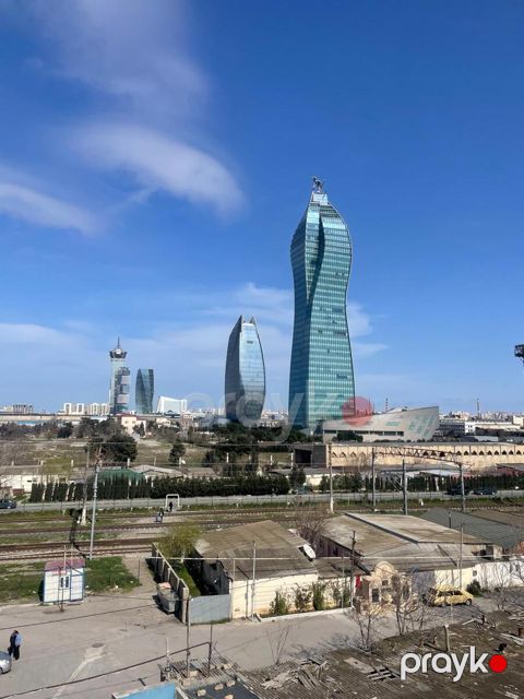Satılır 4 otaqlı yeni tikili 181 m²