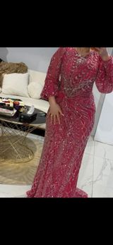 Baqadan alınıb 700 manata 400 manata satılır bir defe geyinilib tezedi — Evening dresses