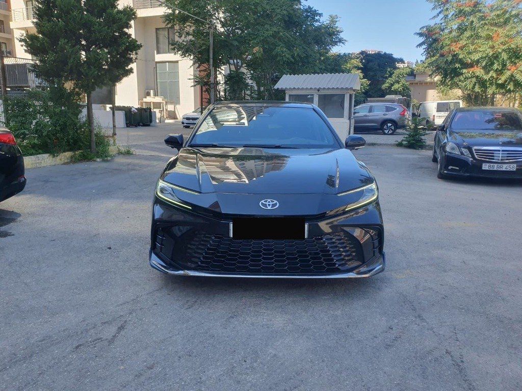 Toyota Camry, 2.5 L, 1.016 kWh, 2024 il, 68 000 km — Avtomobillər, Bakı