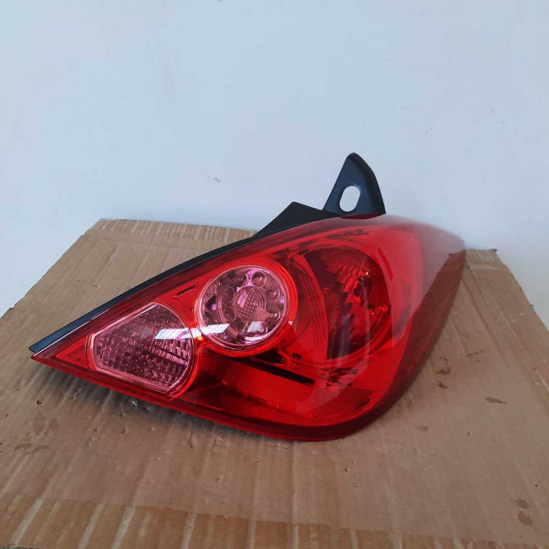 "Nissan Tiida 2007 Hatchback" stop işığı — Ehtiyat hissələri və aksesuarlar, Bakı (4)