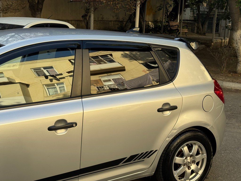 Kia Ceed, 1.4 L, 2007 il, 340 000 km — Avtomobillər, Bakı (11)