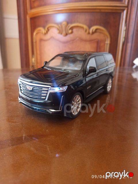 Cadillac Escalade 1/24 — Bakı