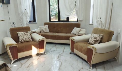 Divan ve iki kreslo.qiymet 100 man.acilir bazali.unvan — Bakı