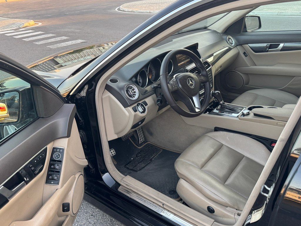 Mercedes C 250, 1.8 L, 2011 il, 245 000 km — Avtomobillər, Bakı (9)