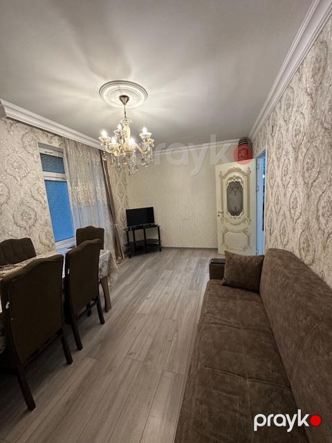 Satılır 2 otaqlı köhnə tikili 48 m²