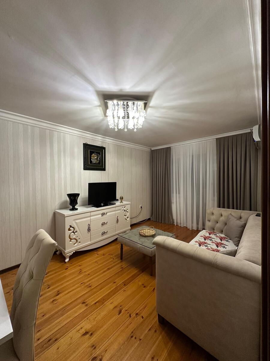 Satılır 2 otaqlı köhnə tikili 40 m² — Mənzil, Bakı (9)