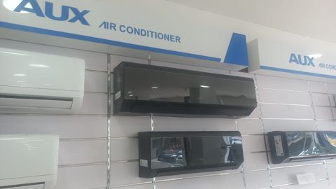 Kondisioner Aux İnverter R32 Qara 30-35 kv — Bakı