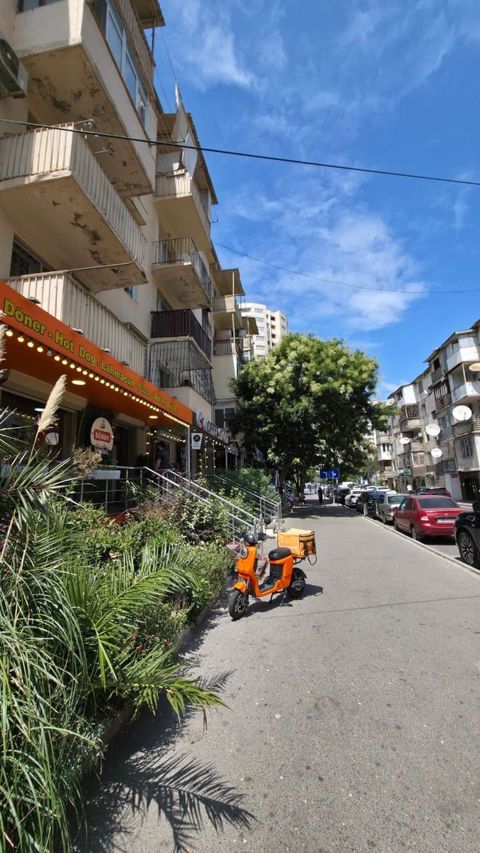 Satılır 1 otaqlı köhnə tikili 35 m² — Bakı