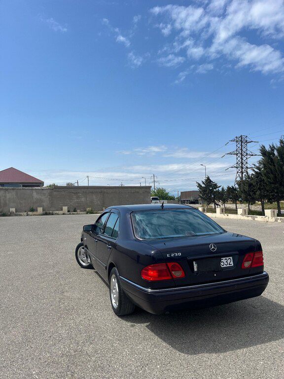 Mercedes E 230, 2.3 L, 1997 il, 447 380 km — Avtomobillər, Sumqayıt (4)