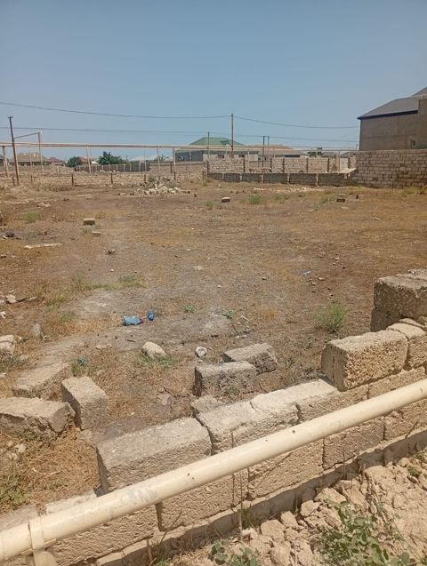6 sot torpaq sahəsi, Binə qəs — Bakı