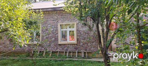 Satılır 6 otaqlı həyət evi/bağ evi 240 m²