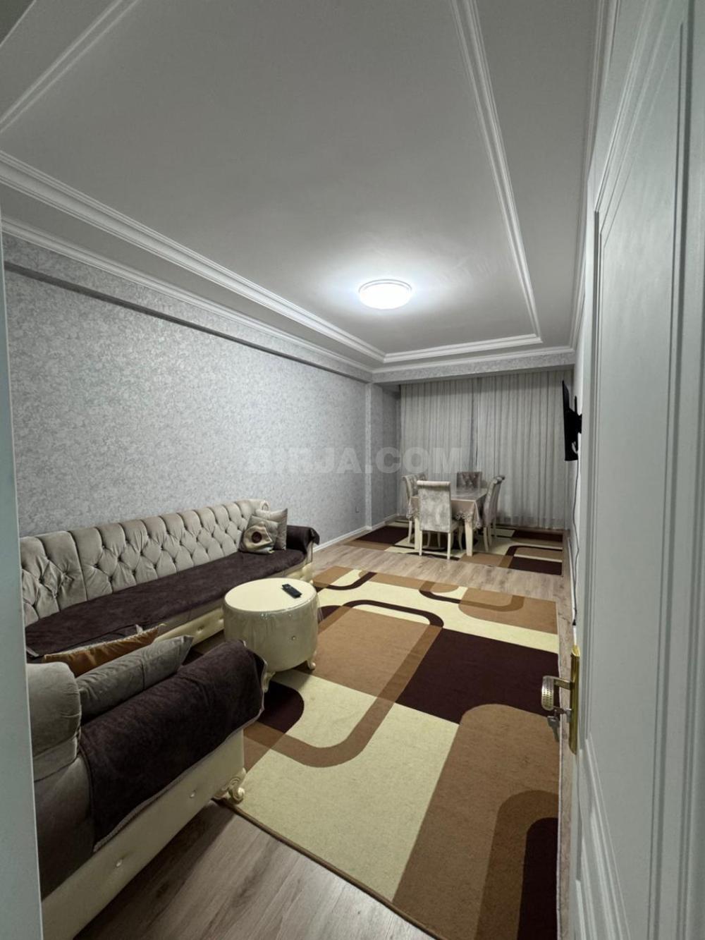 Satılır 2 otaqlı, Saray qəs — Mənzil (6)
