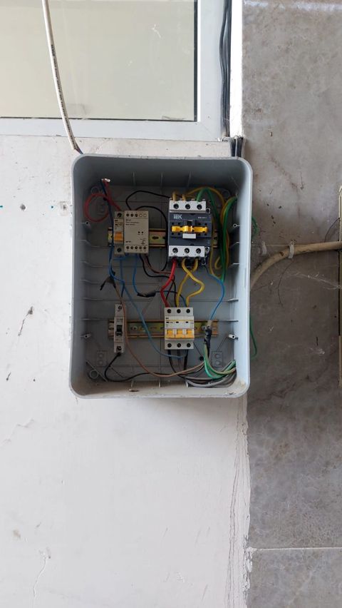Panasonic döşəmə tipli kondisioner sistemi İdeal vəziyyətdədir .200 m² — Yevlax